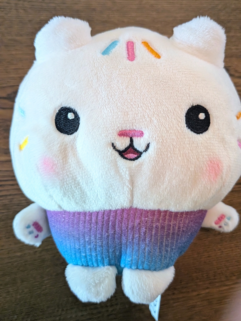 Gabby's Dollhouse 7” Small Cakey Cupcake Cat Purr-ific Stuffed Animal Plush Toy